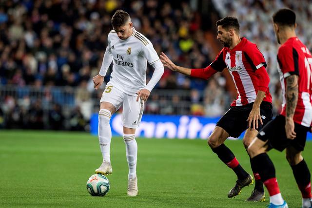 拉文36分公牛力克绿军3连胜 篮网送猛龙6连败